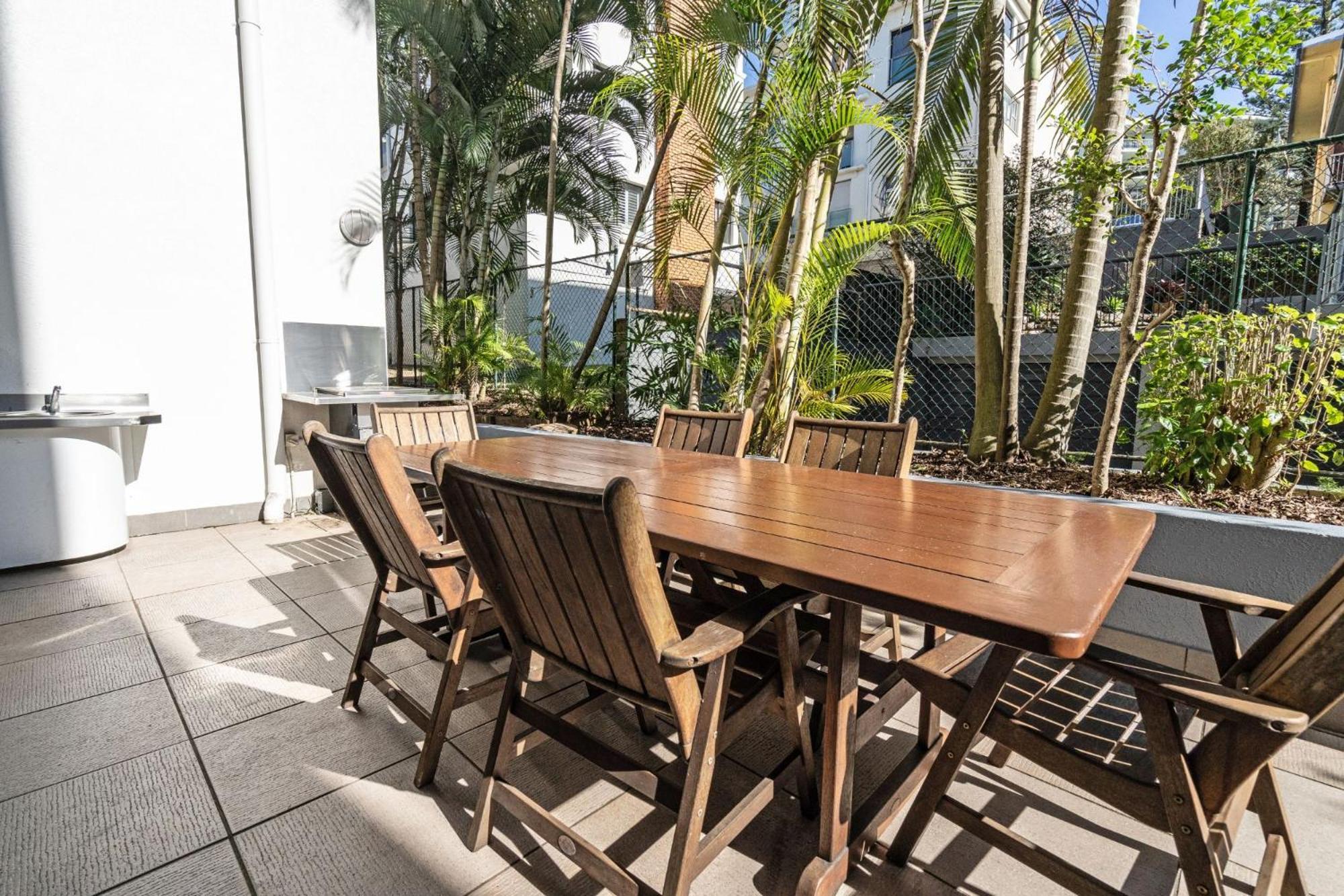 Rolling Surf Resort Caloundra Exteriör bild